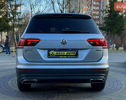 Серый Фольксваген Тигуан, объемом двигателя 1.98 л и пробегом 91 тыс. км за 21500 $, фото 5 на Automoto.ua