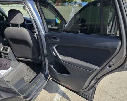 Серый Фольксваген Тигуан, объемом двигателя 1.98 л и пробегом 92 тыс. км за 17500 $, фото 21 на Automoto.ua