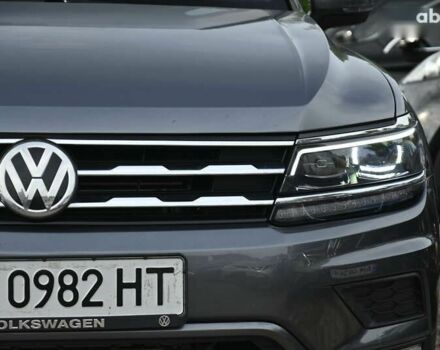 Сірий Фольксваген Тігуан, об'ємом двигуна 2 л та пробігом 63 тис. км за 19950 $, фото 6 на Automoto.ua