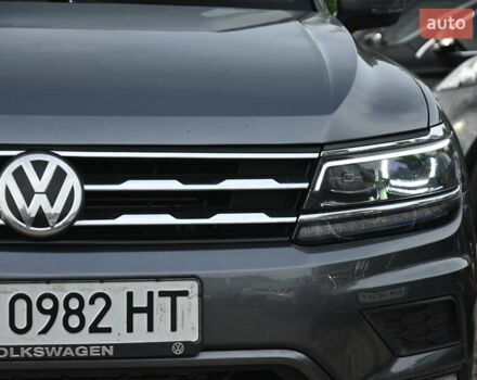 Серый Фольксваген Тигуан, объемом двигателя 1.98 л и пробегом 63 тыс. км за 19250 $, фото 6 на Automoto.ua