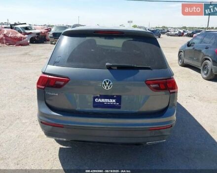 Сірий Фольксваген Тігуан, об'ємом двигуна 2 л та пробігом 74 тис. км за 11390 $, фото 5 на Automoto.ua