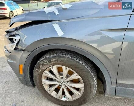 Серый Фольксваген Тигуан, объемом двигателя 2 л и пробегом 91 тыс. км за 11300 $, фото 16 на Automoto.ua
