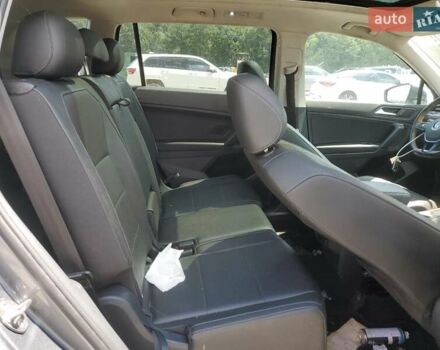 Серый Фольксваген Тигуан, объемом двигателя 2 л и пробегом 104 тыс. км за 4200 $, фото 10 на Automoto.ua