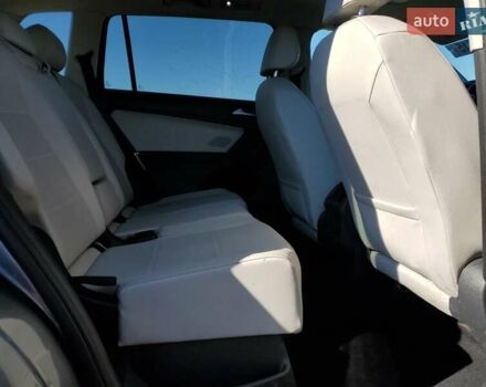 Серый Фольксваген Тигуан, объемом двигателя 2 л и пробегом 111 тыс. км за 4300 $, фото 10 на Automoto.ua