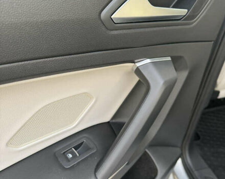 Серый Фольксваген Тигуан, объемом двигателя 1.98 л и пробегом 110 тыс. км за 17900 $, фото 9 на Automoto.ua