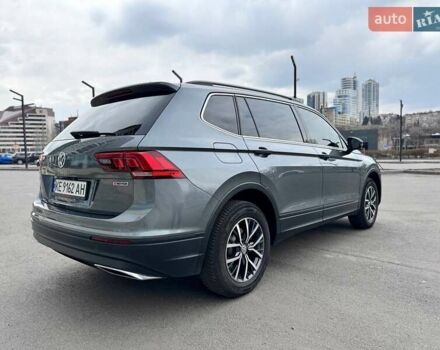 Сірий Фольксваген Тігуан, об'ємом двигуна 1.98 л та пробігом 112 тис. км за 22000 $, фото 1 на Automoto.ua