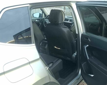 Серый Фольксваген Тигуан, объемом двигателя 2 л и пробегом 73 тыс. км за 21000 $, фото 12 на Automoto.ua