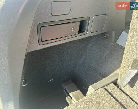 Серый Фольксваген Тигуан, объемом двигателя 2 л и пробегом 212 тыс. км за 26500 $, фото 9 на Automoto.ua