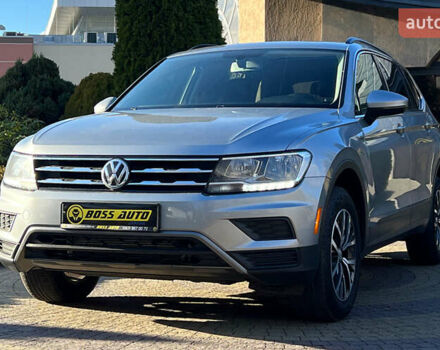 Серый Фольксваген Тигуан, объемом двигателя 1.98 л и пробегом 91 тыс. км за 21500 $, фото 2 на Automoto.ua