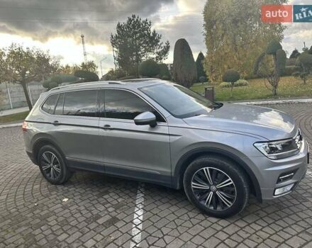 Сірий Фольксваген Тігуан, об'ємом двигуна 2 л та пробігом 84 тис. км за 18500 $, фото 1 на Automoto.ua