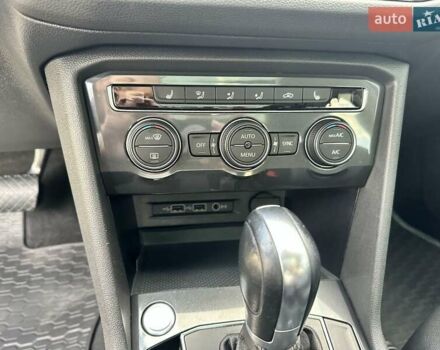 Сірий Фольксваген Тігуан, об'ємом двигуна 2 л та пробігом 84 тис. км за 18500 $, фото 18 на Automoto.ua