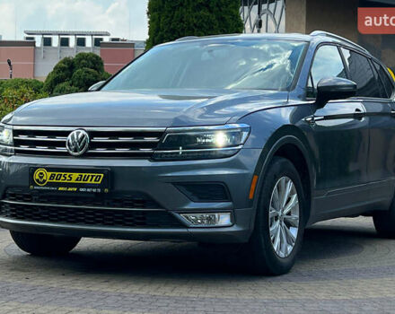 Серый Фольксваген Тигуан, объемом двигателя 2 л и пробегом 53 тыс. км за 19650 $, фото 2 на Automoto.ua