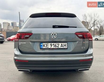 Сірий Фольксваген Тігуан, об'ємом двигуна 1.98 л та пробігом 112 тис. км за 22000 $, фото 4 на Automoto.ua