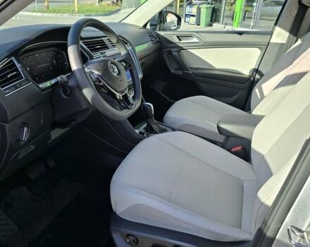 Сірий Фольксваген Тігуан, об'ємом двигуна 1.97 л та пробігом 147 тис. км за 21950 $, фото 17 на Automoto.ua