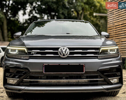 Сірий Фольксваген Тігуан, об'ємом двигуна 1.98 л та пробігом 230 тис. км за 27700 $, фото 27 на Automoto.ua