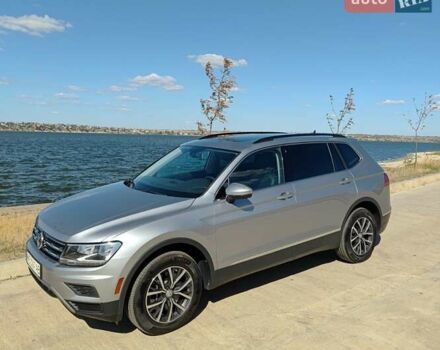 Серый Фольксваген Тигуан, объемом двигателя 2 л и пробегом 49 тыс. км за 19999 $, фото 10 на Automoto.ua