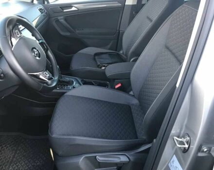 Серый Фольксваген Тигуан, объемом двигателя 2 л и пробегом 150 тыс. км за 21000 $, фото 5 на Automoto.ua