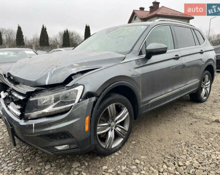 Сірий Фольксваген Тігуан, об'ємом двигуна 2 л та пробігом 176 тис. км за 13500 $, фото 7 на Automoto.ua
