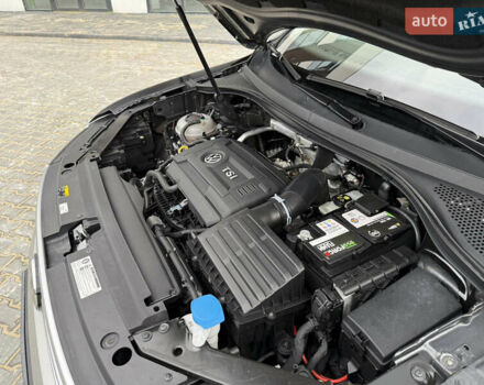 Серый Фольксваген Тигуан, объемом двигателя 2 л и пробегом 87 тыс. км за 23900 $, фото 52 на Automoto.ua