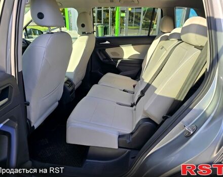 Сірий Фольксваген Тігуан, об'ємом двигуна 2 л та пробігом 147 тис. км за 21950 $, фото 11 на Automoto.ua