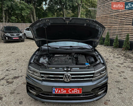 Сірий Фольксваген Тігуан, об'ємом двигуна 1.98 л та пробігом 230 тис. км за 27700 $, фото 138 на Automoto.ua
