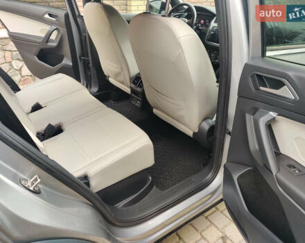 Серый Фольксваген Тигуан, объемом двигателя 2 л и пробегом 298 тыс. км за 17500 $, фото 11 на Automoto.ua