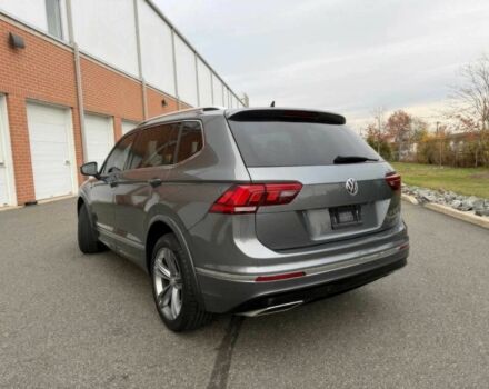 Сірий Фольксваген Тігуан, об'ємом двигуна 2 л та пробігом 30 тис. км за 25000 $, фото 5 на Automoto.ua