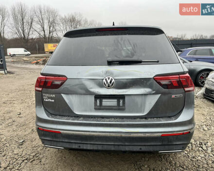 Сірий Фольксваген Тігуан, об'ємом двигуна 2 л та пробігом 176 тис. км за 13500 $, фото 2 на Automoto.ua