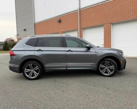 Сірий Фольксваген Тігуан, об'ємом двигуна 2 л та пробігом 30 тис. км за 25000 $, фото 4 на Automoto.ua