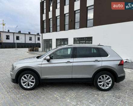 Серый Фольксваген Тигуан, объемом двигателя 2 л и пробегом 87 тыс. км за 23900 $, фото 7 на Automoto.ua