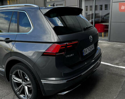 Серый Фольксваген Тигуан, объемом двигателя 1.98 л и пробегом 76 тыс. км за 32000 $, фото 8 на Automoto.ua