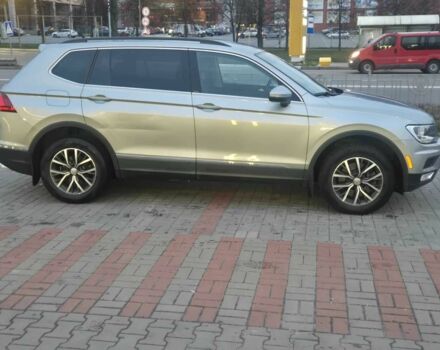 Серый Фольксваген Тигуан, объемом двигателя 2 л и пробегом 73 тыс. км за 21000 $, фото 14 на Automoto.ua