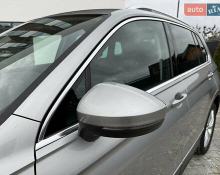 Серый Фольксваген Тигуан, объемом двигателя 2 л и пробегом 87 тыс. км за 23900 $, фото 40 на Automoto.ua