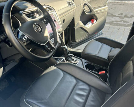 Серый Фольксваген Тигуан, объемом двигателя 1.98 л и пробегом 70 тыс. км за 26000 $, фото 5 на Automoto.ua