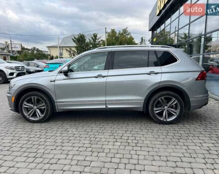 Сірий Фольксваген Тігуан, об'ємом двигуна 2 л та пробігом 40 тис. км за 28200 $, фото 3 на Automoto.ua