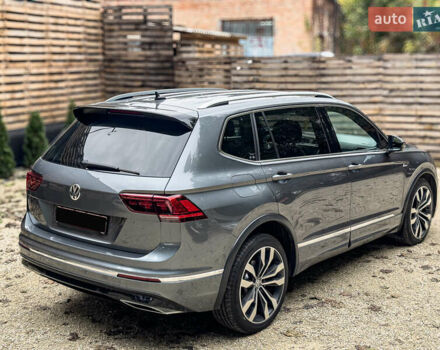 Сірий Фольксваген Тігуан, об'ємом двигуна 1.98 л та пробігом 230 тис. км за 27700 $, фото 23 на Automoto.ua