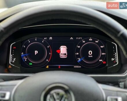 Сірий Фольксваген Тігуан, об'ємом двигуна 2 л та пробігом 40 тис. км за 28200 $, фото 14 на Automoto.ua