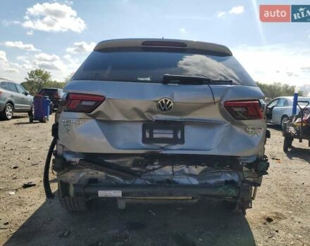 Серый Фольксваген Тигуан, объемом двигателя 2 л и пробегом 70 тыс. км за 9100 $, фото 4 на Automoto.ua