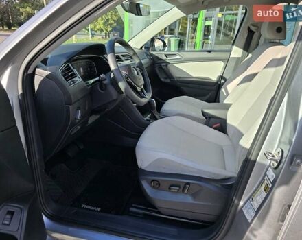 Сірий Фольксваген Тігуан, об'ємом двигуна 1.97 л та пробігом 147 тис. км за 21950 $, фото 15 на Automoto.ua
