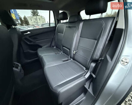Сірий Фольксваген Тігуан, об'ємом двигуна 2 л та пробігом 62 тис. км за 21500 $, фото 44 на Automoto.ua