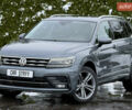 Серый Фольксваген Тигуан, объемом двигателя 2 л и пробегом 241 тыс. км за 26999 $, фото 1 на Automoto.ua