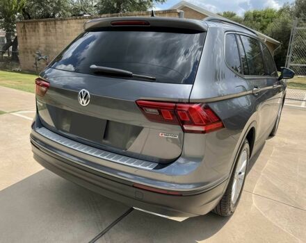 Серый Фольксваген Тигуан, объемом двигателя 2 л и пробегом 38 тыс. км за 10400 $, фото 4 на Automoto.ua