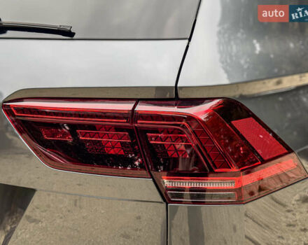 Сірий Фольксваген Тігуан, об'ємом двигуна 1.98 л та пробігом 230 тис. км за 27700 $, фото 53 на Automoto.ua