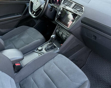 Сірий Фольксваген Тігуан, об'ємом двигуна 1.97 л та пробігом 92 тис. км за 28500 $, фото 9 на Automoto.ua