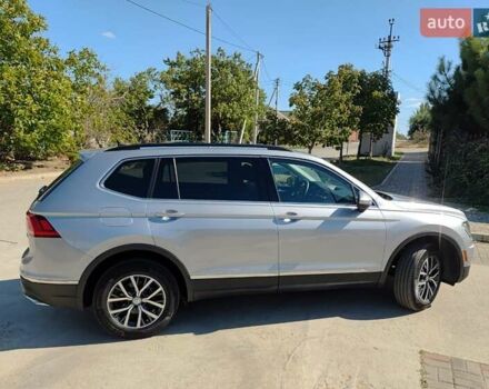 Серый Фольксваген Тигуан, объемом двигателя 2 л и пробегом 49 тыс. км за 19999 $, фото 20 на Automoto.ua