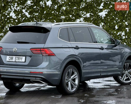 Серый Фольксваген Тигуан, объемом двигателя 2 л и пробегом 241 тыс. км за 26999 $, фото 40 на Automoto.ua