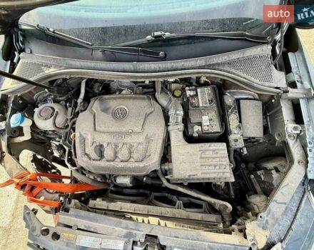 Серый Фольксваген Тигуан, объемом двигателя 2 л и пробегом 91 тыс. км за 11300 $, фото 19 на Automoto.ua