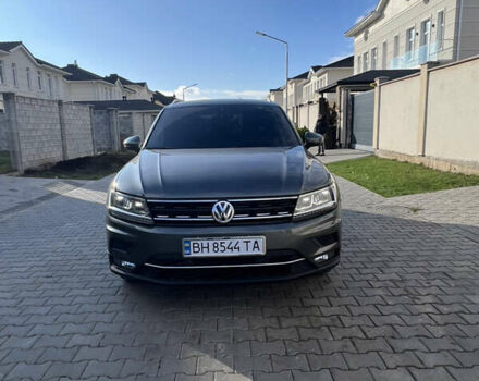 Серый Фольксваген Тигуан, объемом двигателя 1.98 л и пробегом 70 тыс. км за 26000 $, фото 1 на Automoto.ua