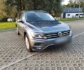 Серый Фольксваген Тигуан, объемом двигателя 2 л и пробегом 140 тыс. км за 9700 $, фото 3 на Automoto.ua