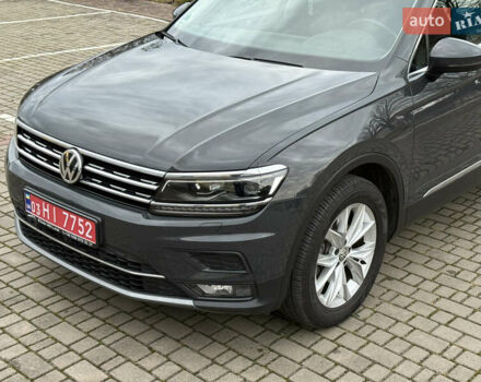 Серый Фольксваген Тигуан, объемом двигателя 2 л и пробегом 143 тыс. км за 29500 $, фото 16 на Automoto.ua